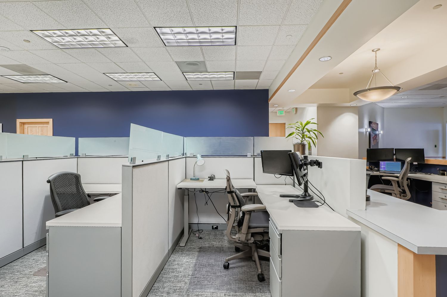 Reserved Desk | Core