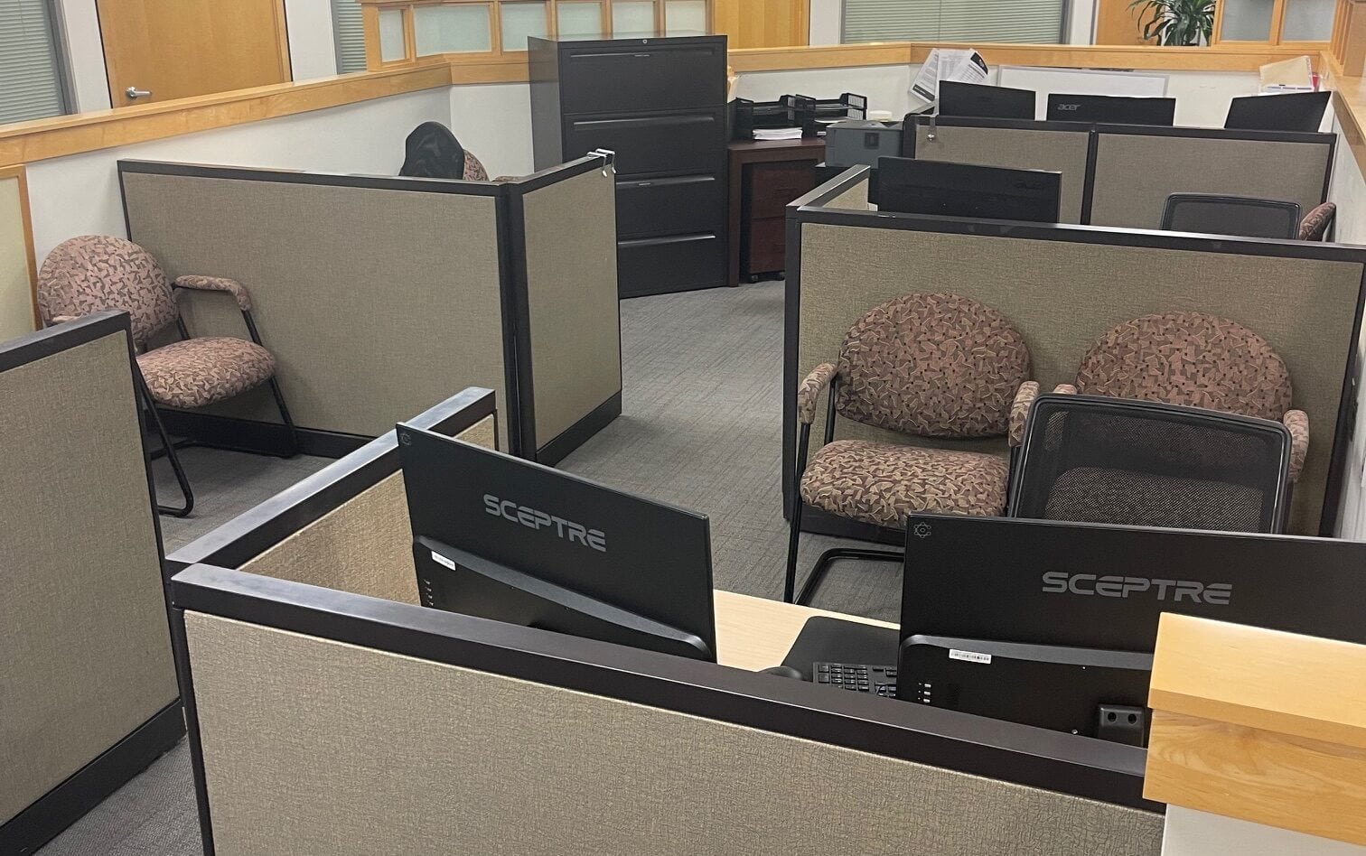 Premium Dedicated Cubicle Space